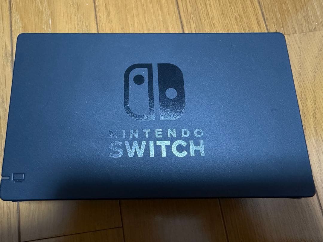 Nintendo Switch 本体 箱あり　付属品完備　SDカード付き