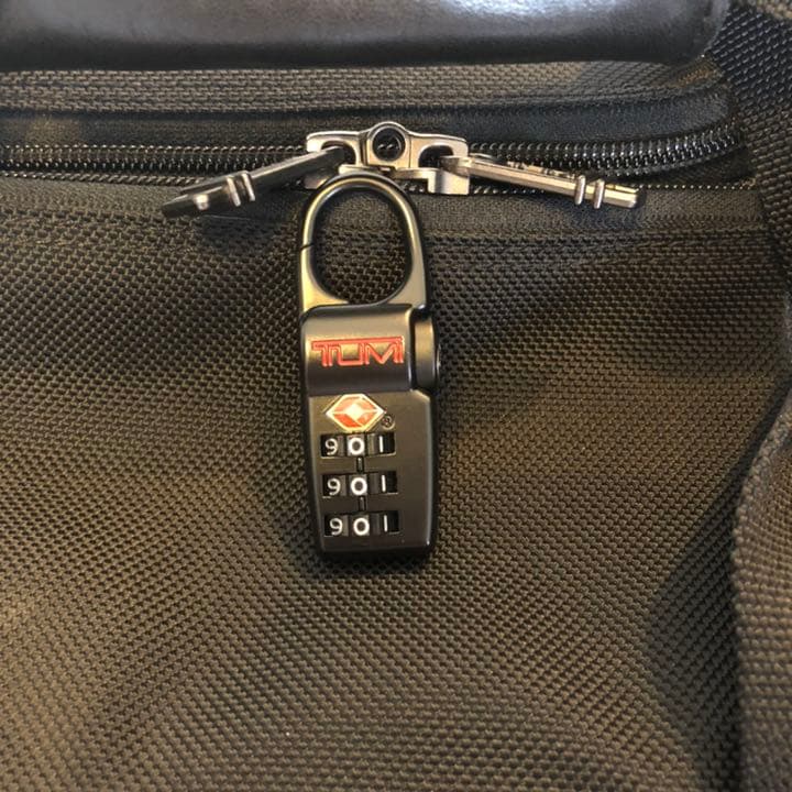 TUMI トゥミ キャリーバッグ Tumi トゥミ キャリーバッグ 26103D4