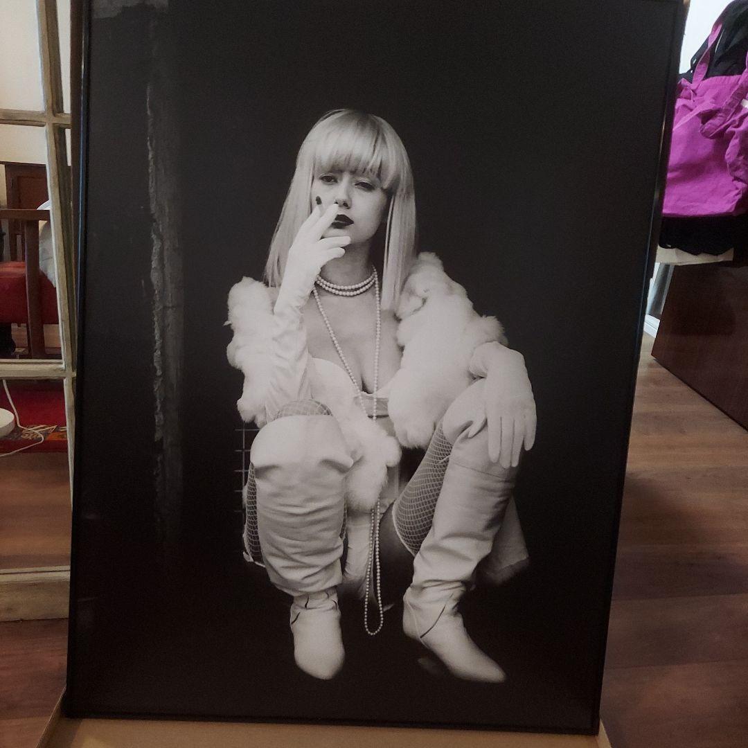 荒木経惟撮影 モデル桐島かれんモノクロアートパネル 写真 大判