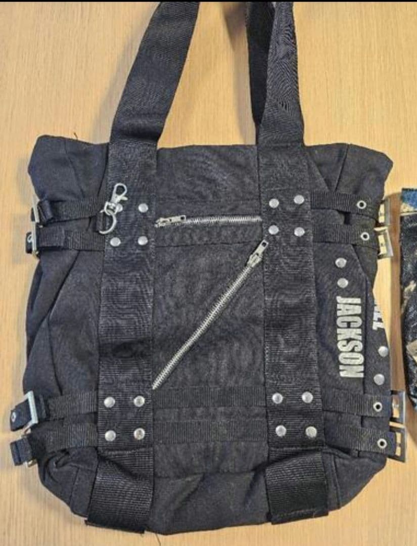 未開封】マイケル・ジャクソン BAD衣装型バッグO2 アリーナ