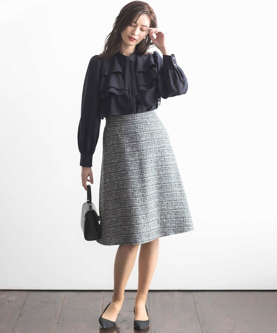 新品未使用 タグ付き 組曲 ラメループモールツイード フレアスカート