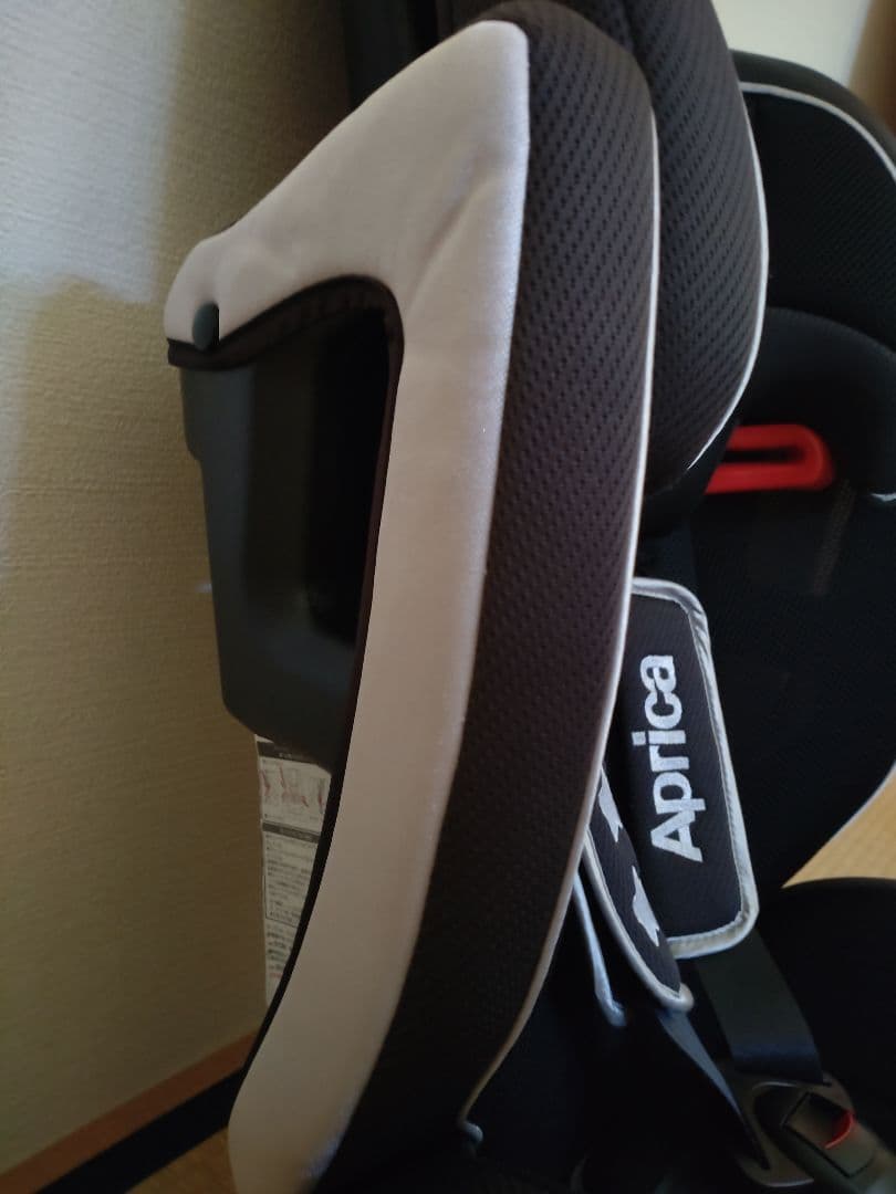 Aprica エアグルーヴ　AGスターシルバー　チャイルド＆ジュニアシート