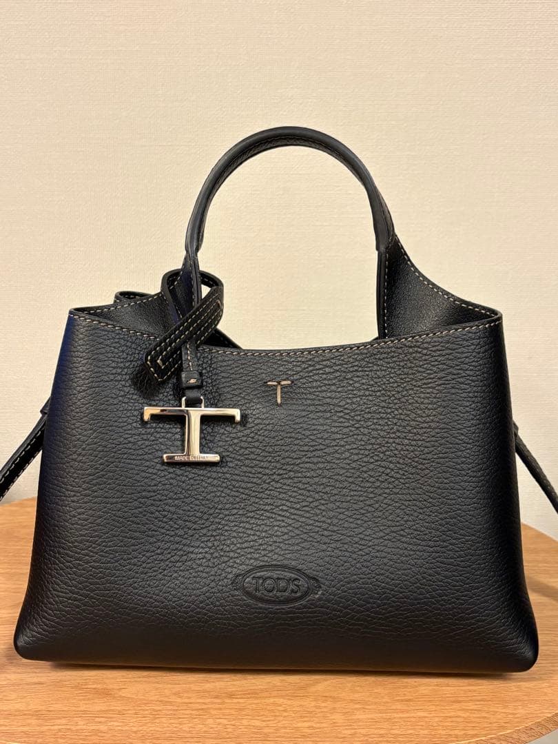 【未使用】TOD'S レザー バッグ マイクロ　※あんしん鑑定料負担します
