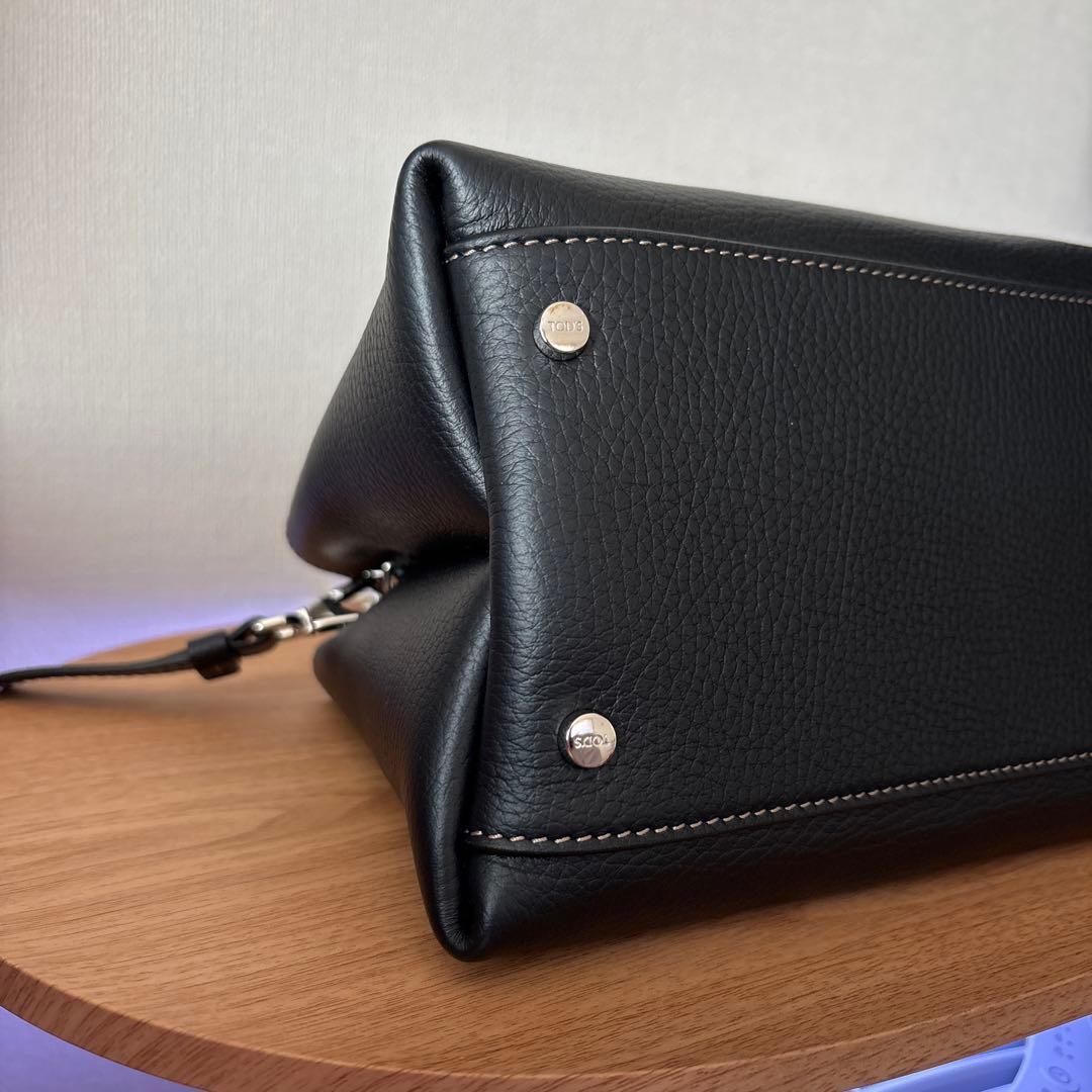 【未使用】TOD'S レザー バッグ マイクロ　※あんしん鑑定料負担します