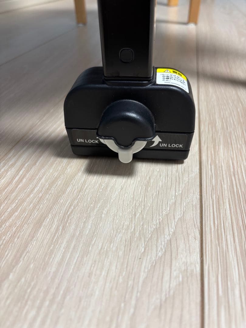 美品　ApricaフラウディアグロウISOFIXセーフティープラス　ロイヤル