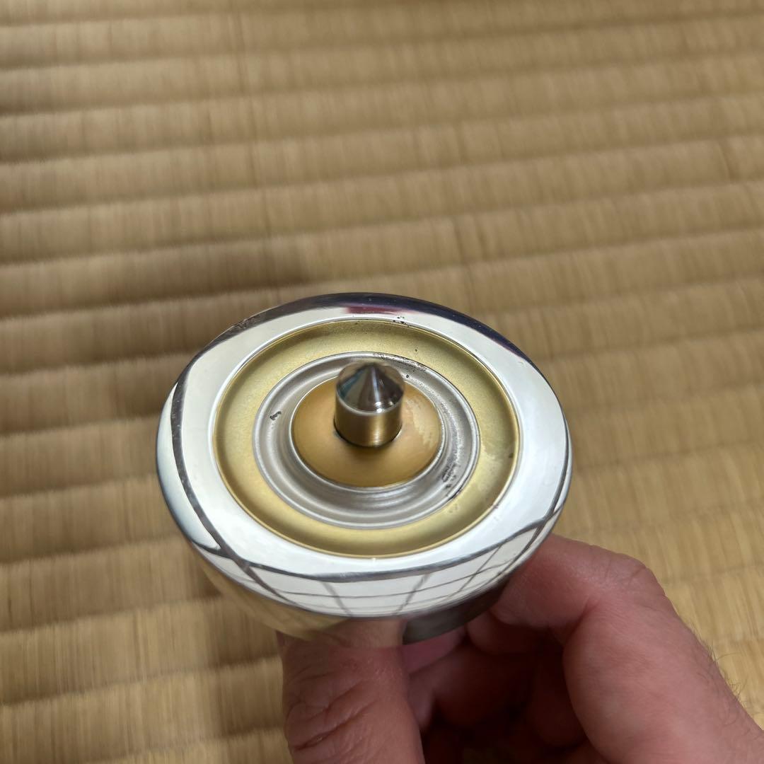 金工家作 純銀製独楽置物 ガラスケース付駒の銀