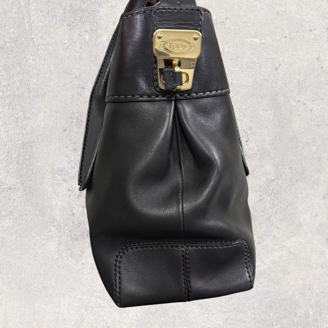 ひろちゃんTOD'S トッズ Dバッグ ハンドバッグ レザー 黒 ゴール