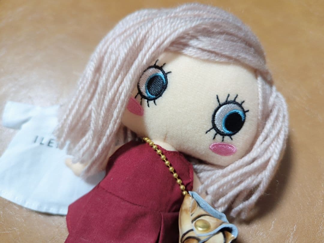 ILEMER ぬいぐるみ 赤いドレス