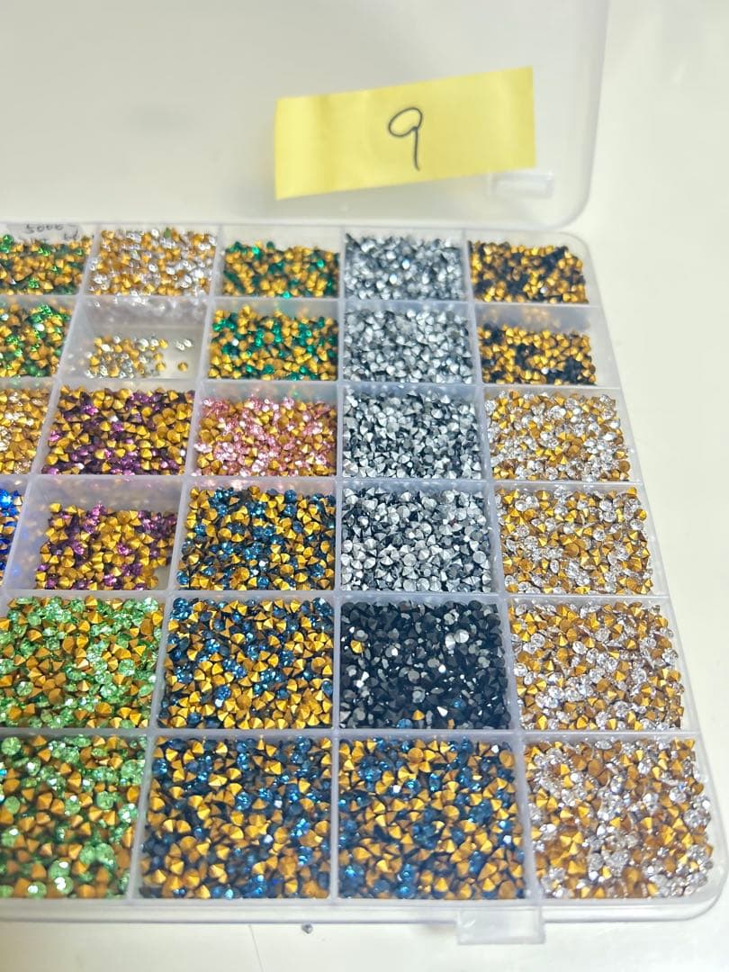 スワロフスキー　no9