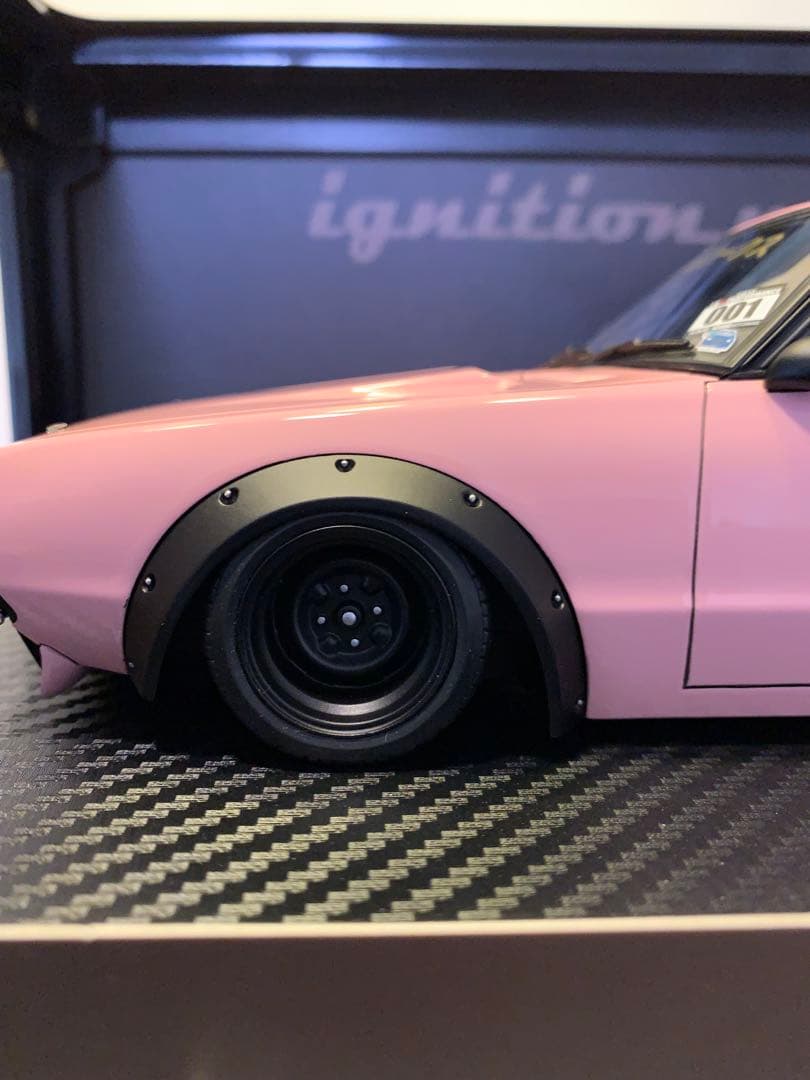 イグニッションモデル　1/18 LBWK ケンメリ ピンク　3214