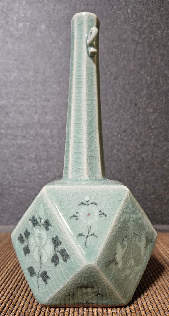 韓国人気現代作家 海平窯 尹允燮作 高麗青磁 象嵌 草花に鶴図 面