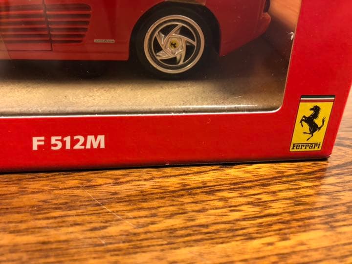 ホットウィール　F 512M フェラーリ