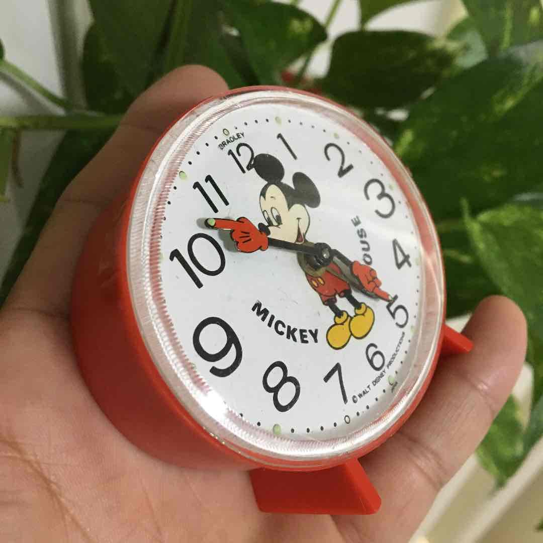 希少 レトロ BRADLEY ミッキー 目覚まし時計（手巻き） BRADLEY 1940