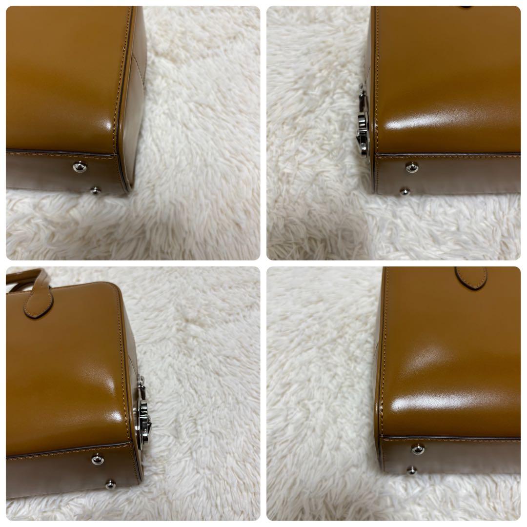 極美品✨TOUT Y EST SAC LOQUET SMALL ロケバッグ