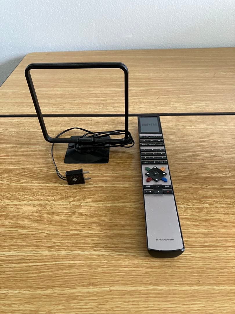 B&O beo4リモコンとB&OのAMアンテナセット B&O beo4リモコンとB&OのAMアンテナセット｜