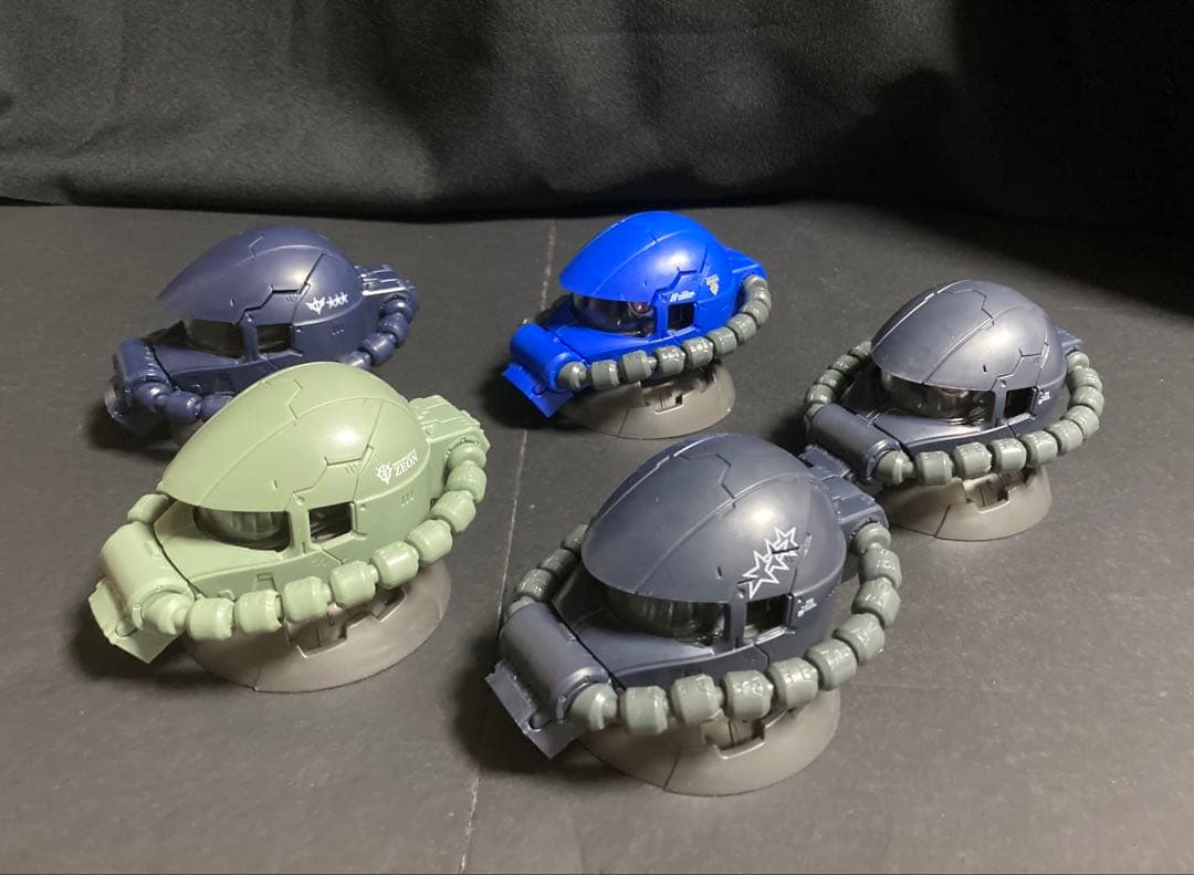 ガンダムヘッド　1点　　ザクヘッド　11点　　のセット