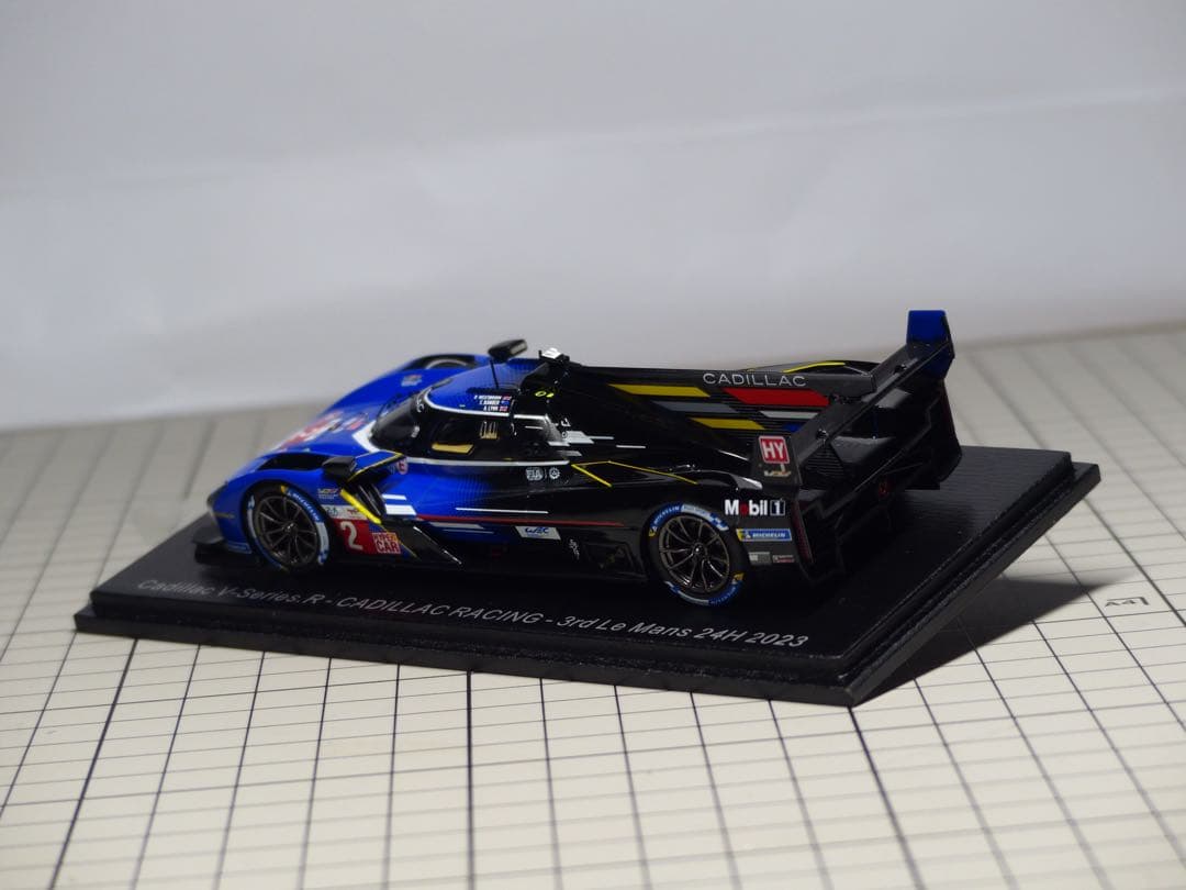 スパークモデル spark 1/43 キャデラック v-series.r