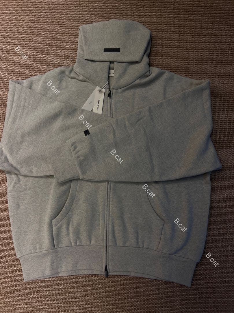 FEAR OF GOD ESSENTIALSジップアップ パーカー薄い灰色dye