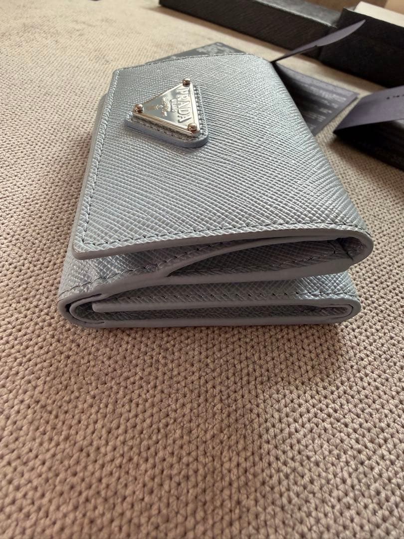 【美品】PRADA サフィアーノトライアングル 財布