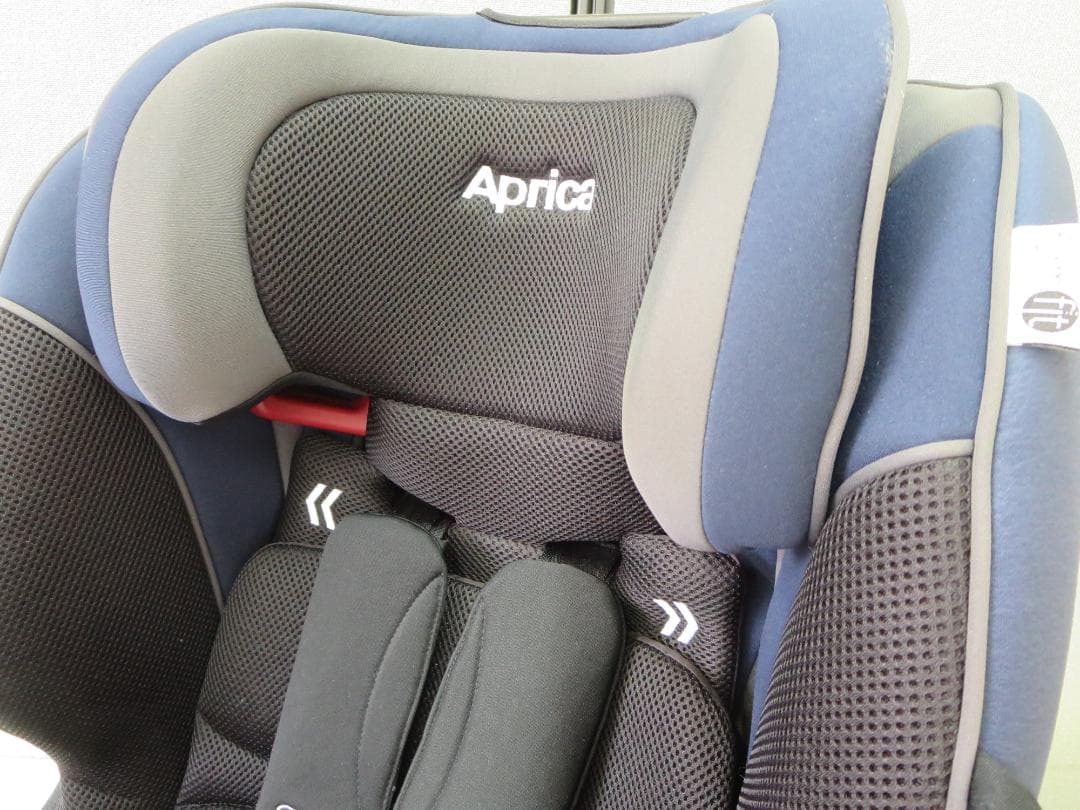 アップリカ　フォームフィットAB　チャイルド&ジュニアシート　ISOFIX取説付