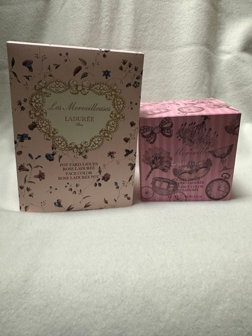 【新品未使用品】Ladurée チーク&鏡のセット