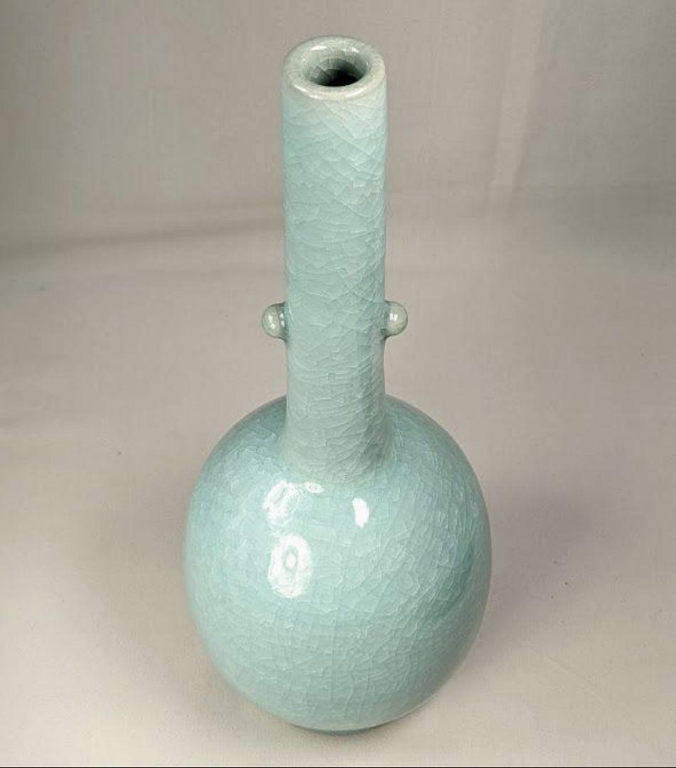未使用 鍋島焼 青磁　双耳鶴首瓶　第９代目小笠原長春作　花瓶　貫入 陶印