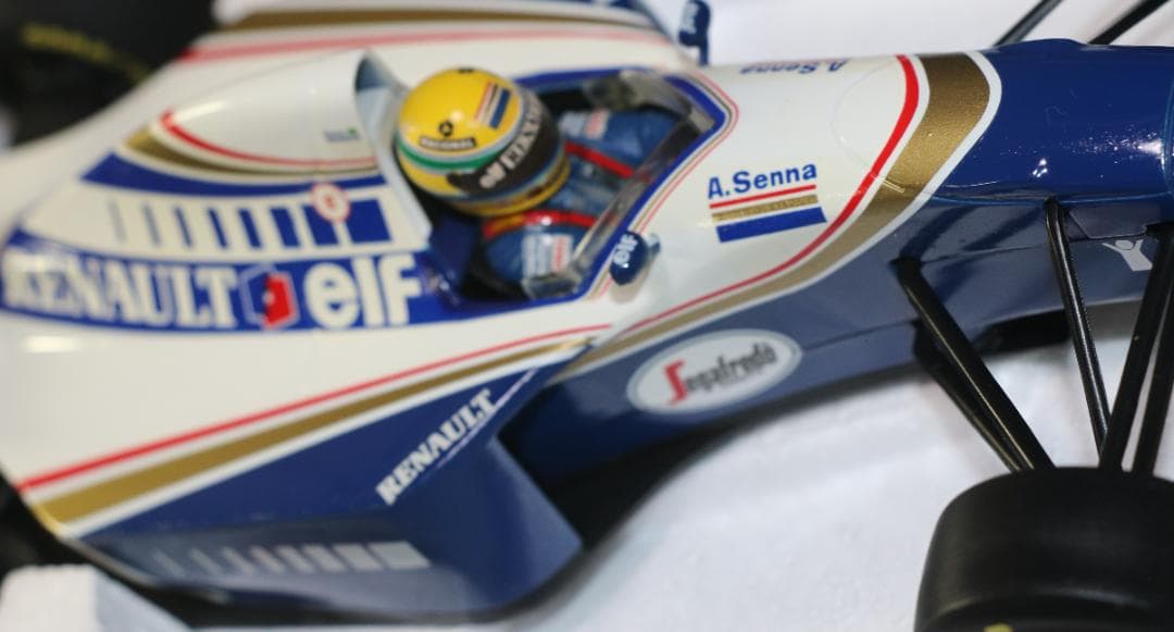 貴重ビックスケール１／1８　ウィリアムス・ルノーFW16　セナ・コレクション