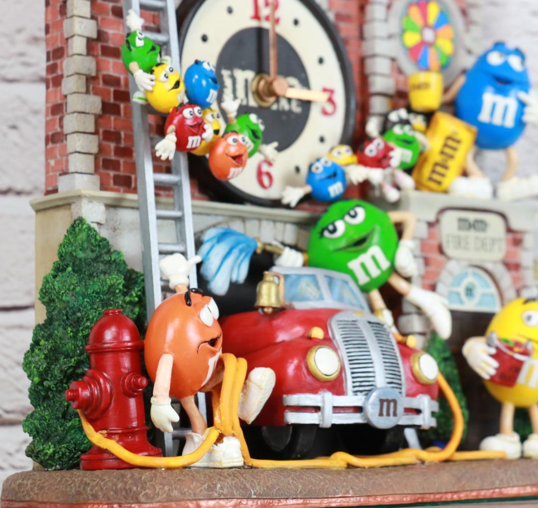 M&Ms ダンベリーミント　消防署　コレクターズウォールクロック　２００５年製