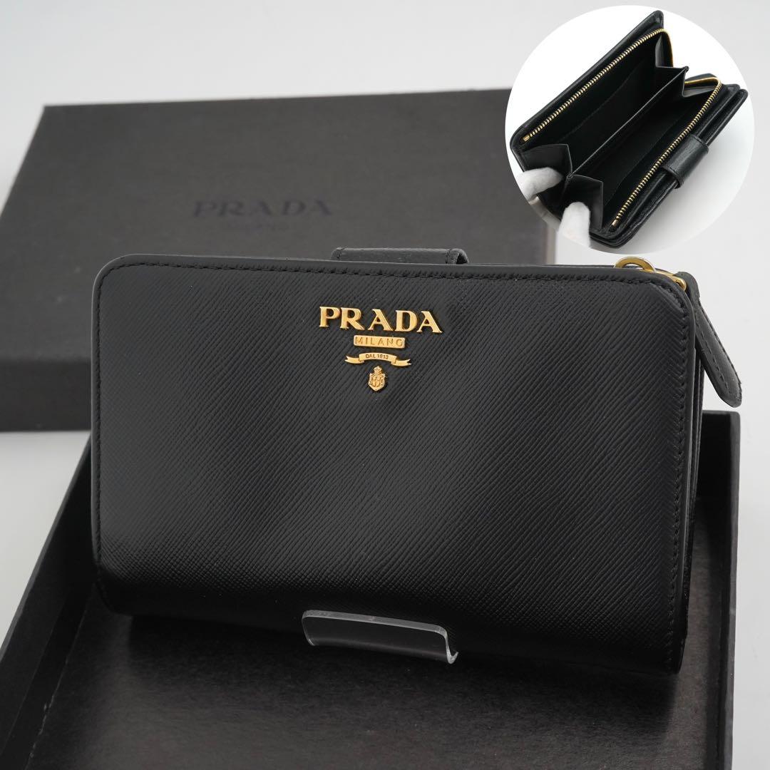 ✨極上美品✨　プラダ　二つ折り　サフィアーノレザー　メタルロゴ　黒　箱付き