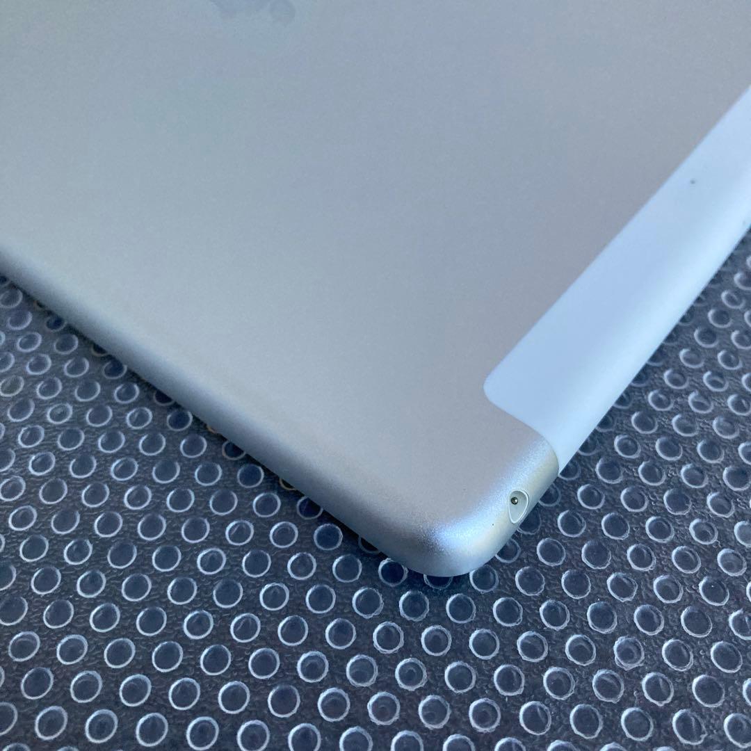 3184 極美品新品級☆電池最良好☆iPad6第6世代32GB