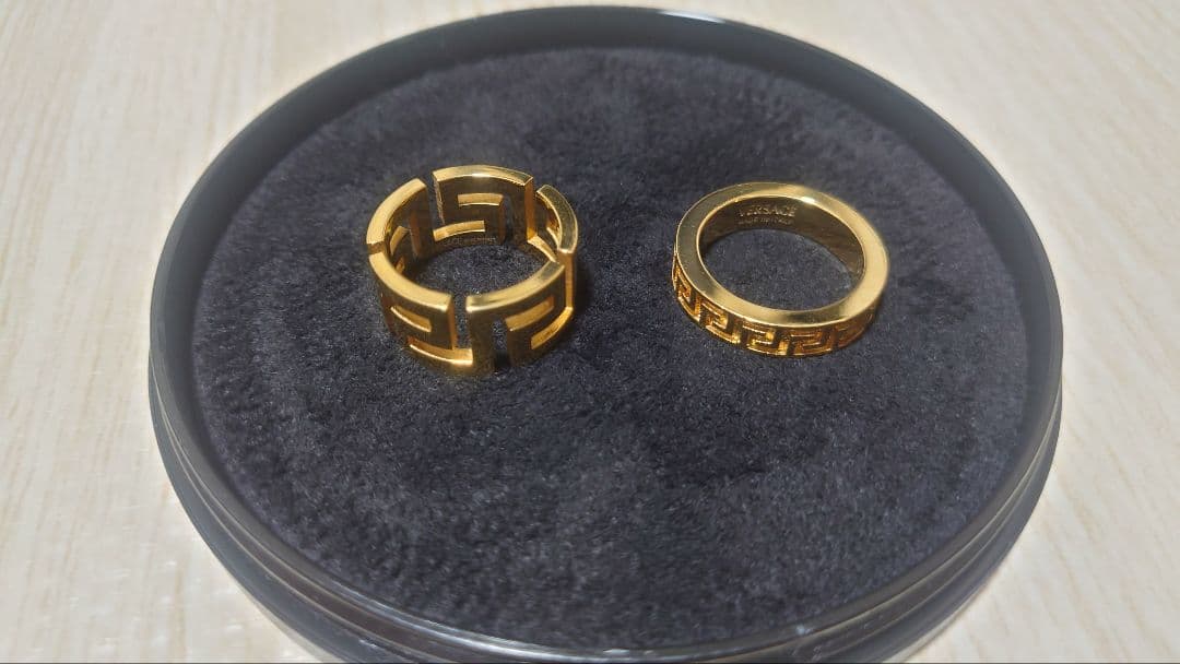 VERSACE　グレカリング　2個セット　19号