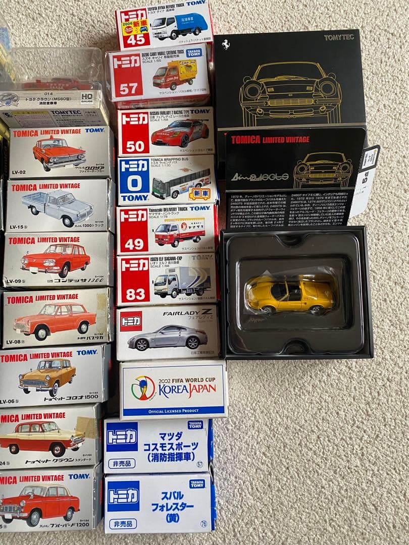 トミカ　セット　まとめ売り　42台