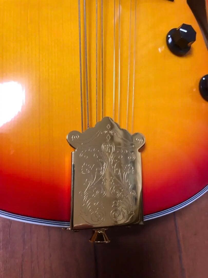 ノーブランドの￼￼エレクトリックフラットマンドリン￼