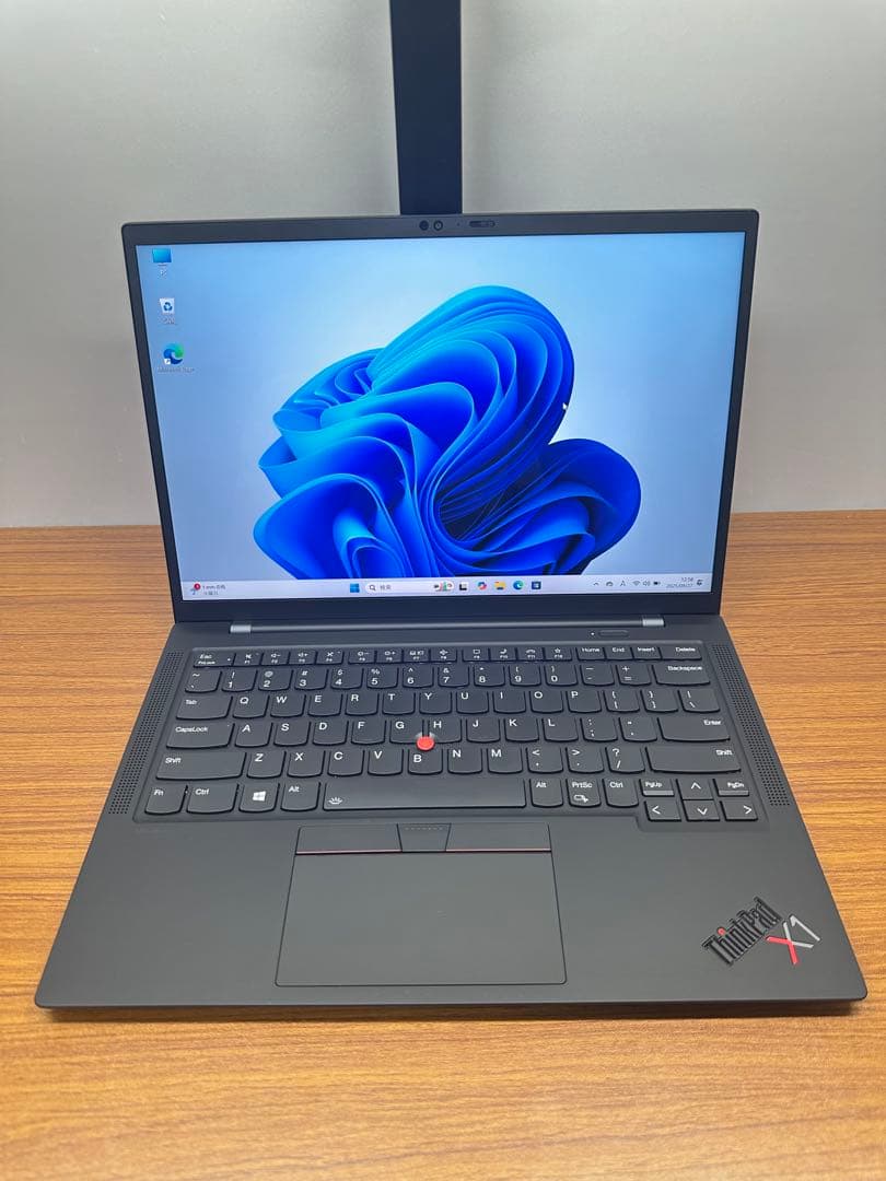 Windowsノート本体 X1 Carbon Gen 9 i7-1185G7 4K 32Gb 1Tb X1 Carbon Gen 9 i7-1185G7 4K 32Gb 1Tb