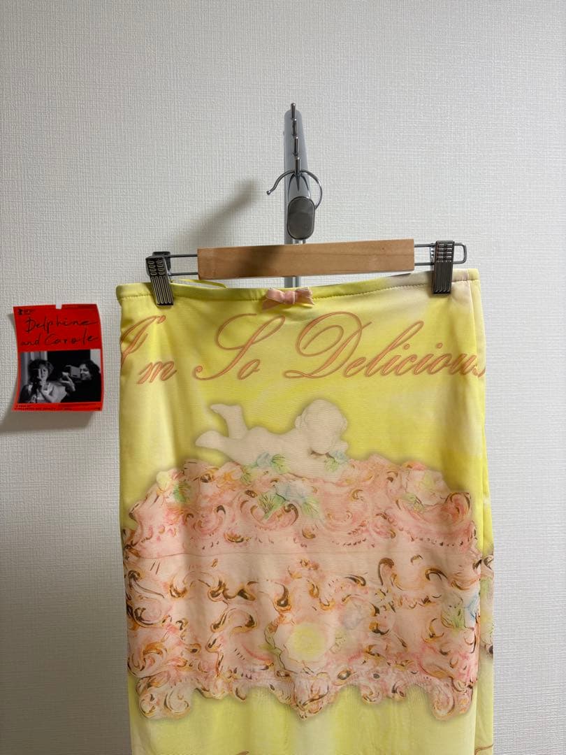 Nodressバニーと花プリント ひざ丈スカート