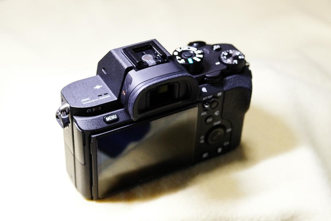 極美品 SONY α7Rボディ 撮影枚数593枚 純正充電器バッテリー付 即納