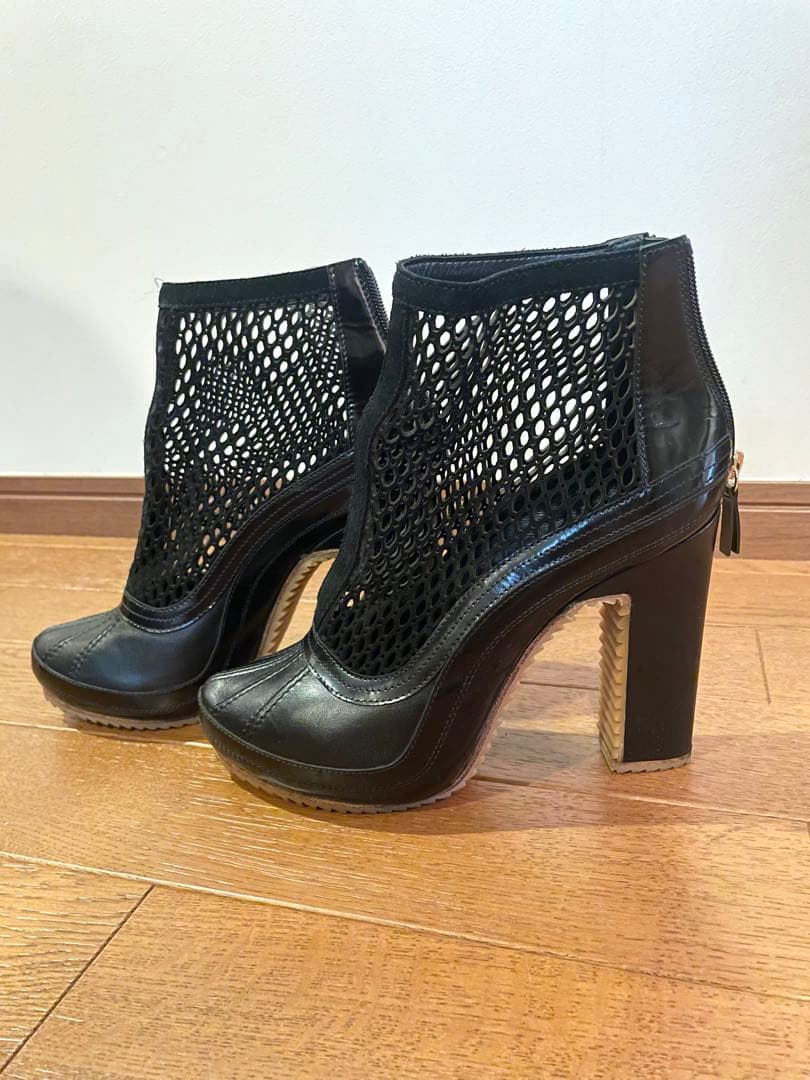 宋俊窯の蓮葉蓋壺 宋俊窯の蓮葉蓋壺 宋俊窯の蓮葉蓋壺 宋俊窯の蓮葉蓋