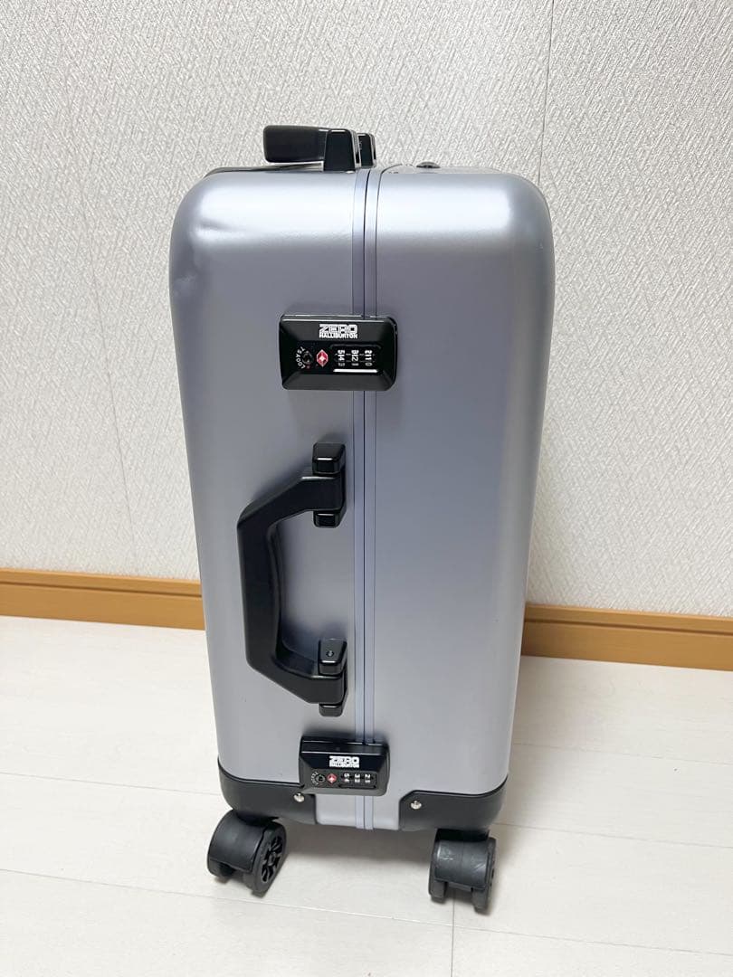 ゼロハリバートン アルミ 2輪 物持ち込みサイズ ゴールド d