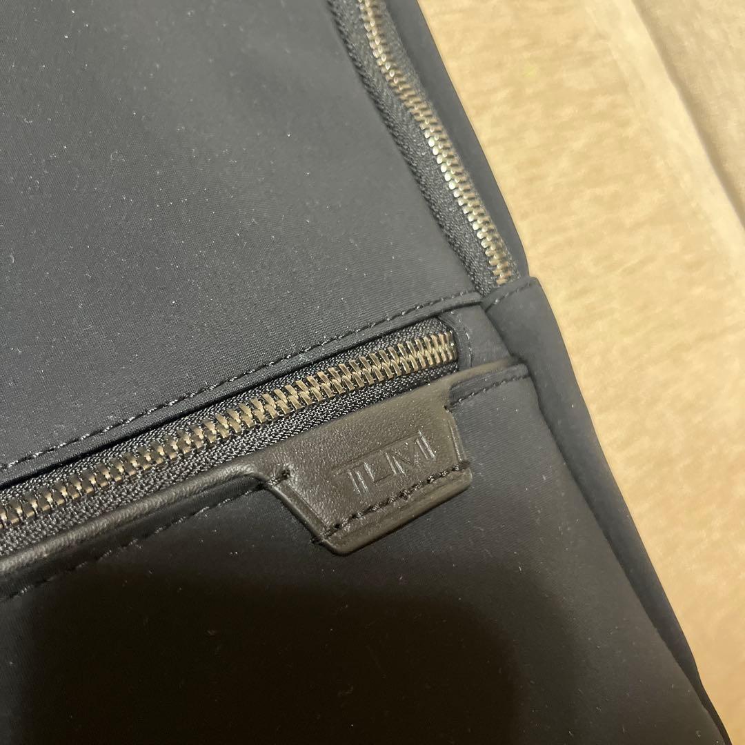 専用布製ケース付き　完全未使用　TUMI ブラック ビジネスバッグ(リュック式