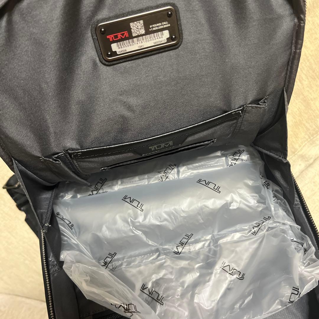 専用布製ケース付き　完全未使用　TUMI ブラック ビジネスバッグ(リュック式