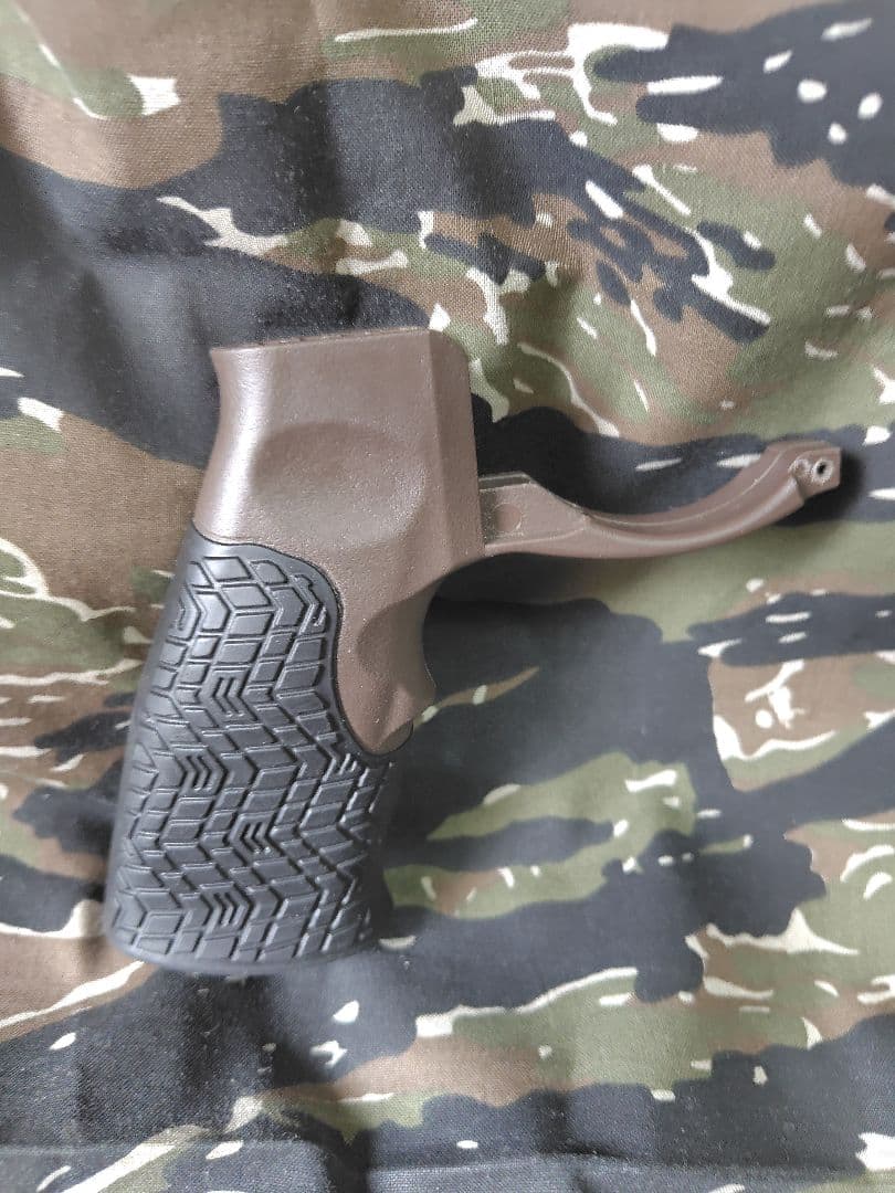 Daniel Defense Pistol Grip　実物