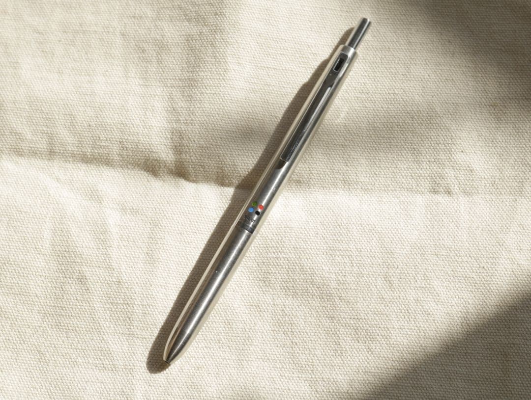 PILOT 細字4色 廃番 4色ボールペン