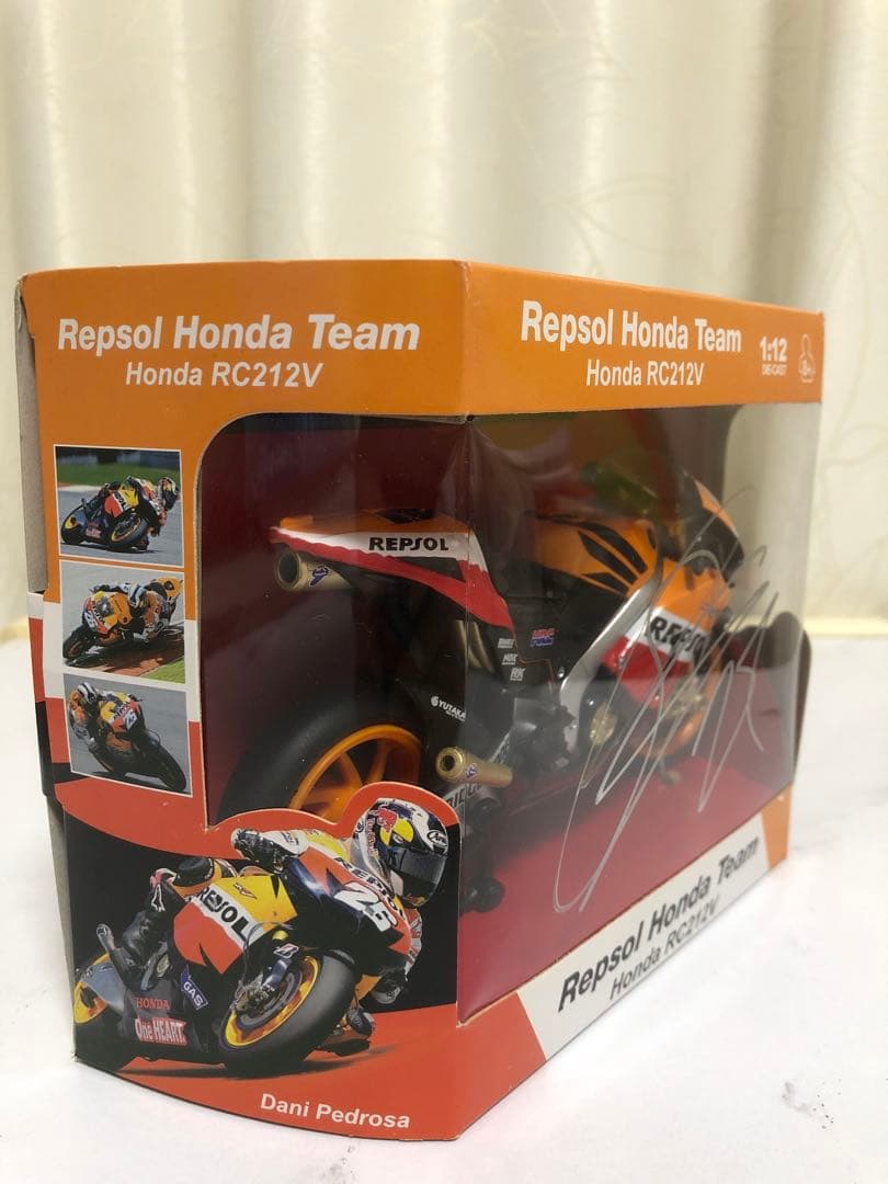 激レア ケーシーストーナー 直筆サイン Repsol Honda RC212V