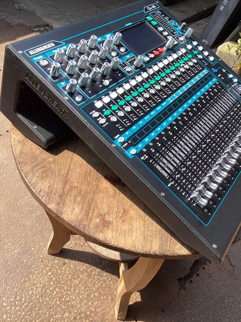【美品】ALLEN&HEATH QU-16 デジタルミキサー