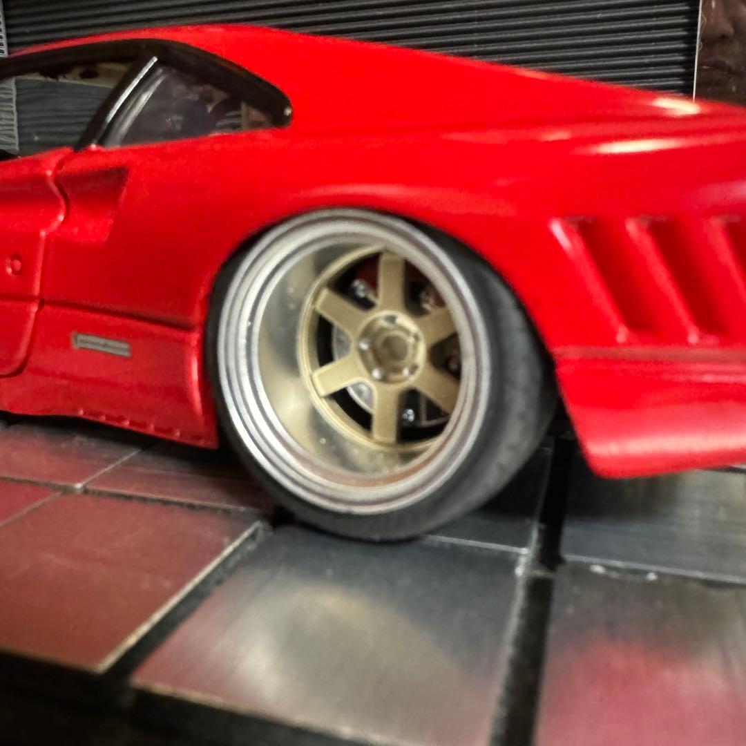 ホットウィール 1/18 フェラーリ 288GTO (カスタム仕様)