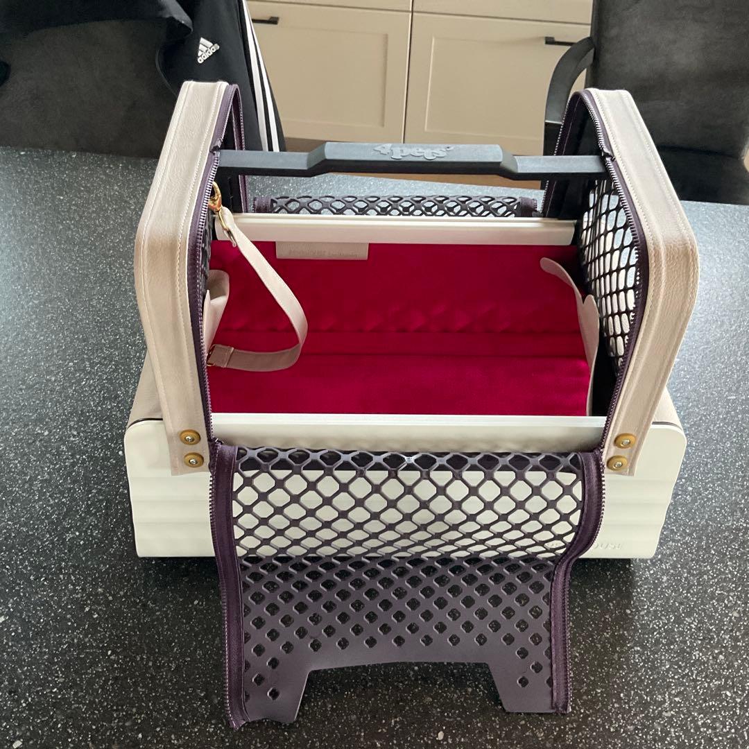 PENT HOUSE 4pets Los Angeles - メルカリ