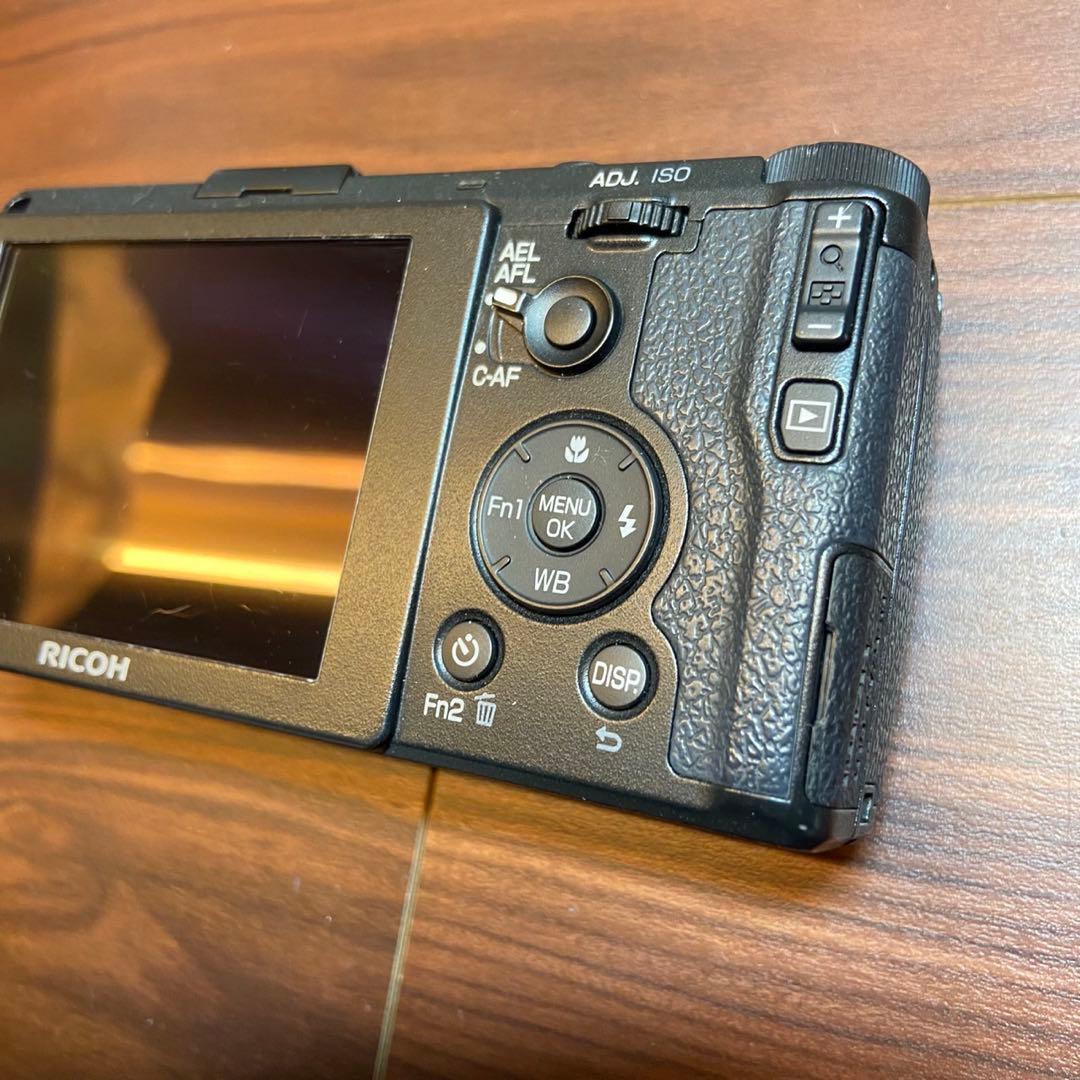 RICOH GR デジカメ ほぼ新品 4933 RICOH GRⅢコンパクトデジタルカメラ