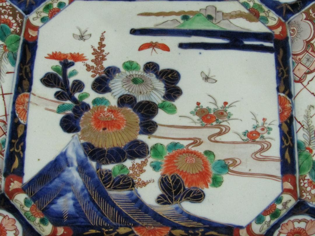 【色絵　山水・菊図　角皿　径３１．５ｃｍ】古伊万里