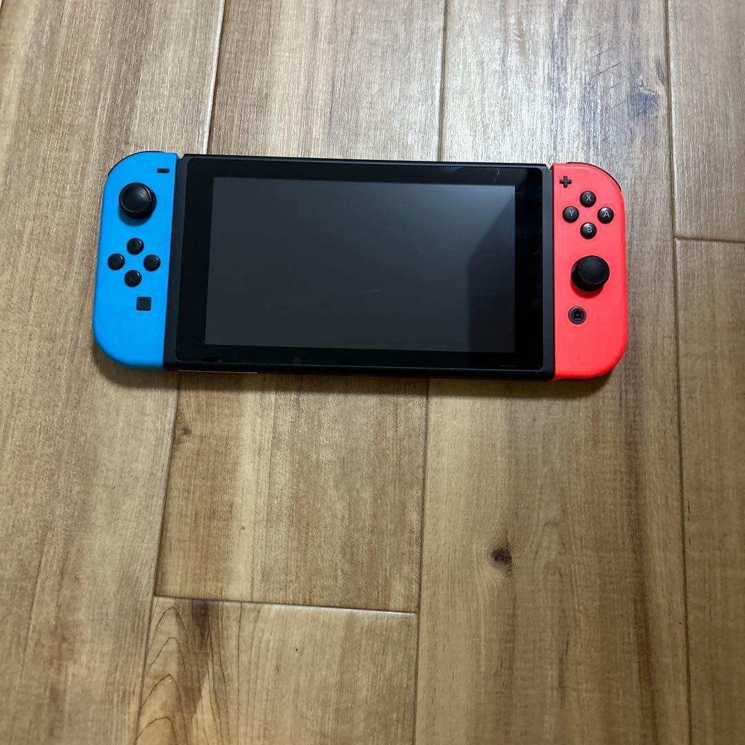Nintendo Switch 本体 青・赤 Joy-Con付き