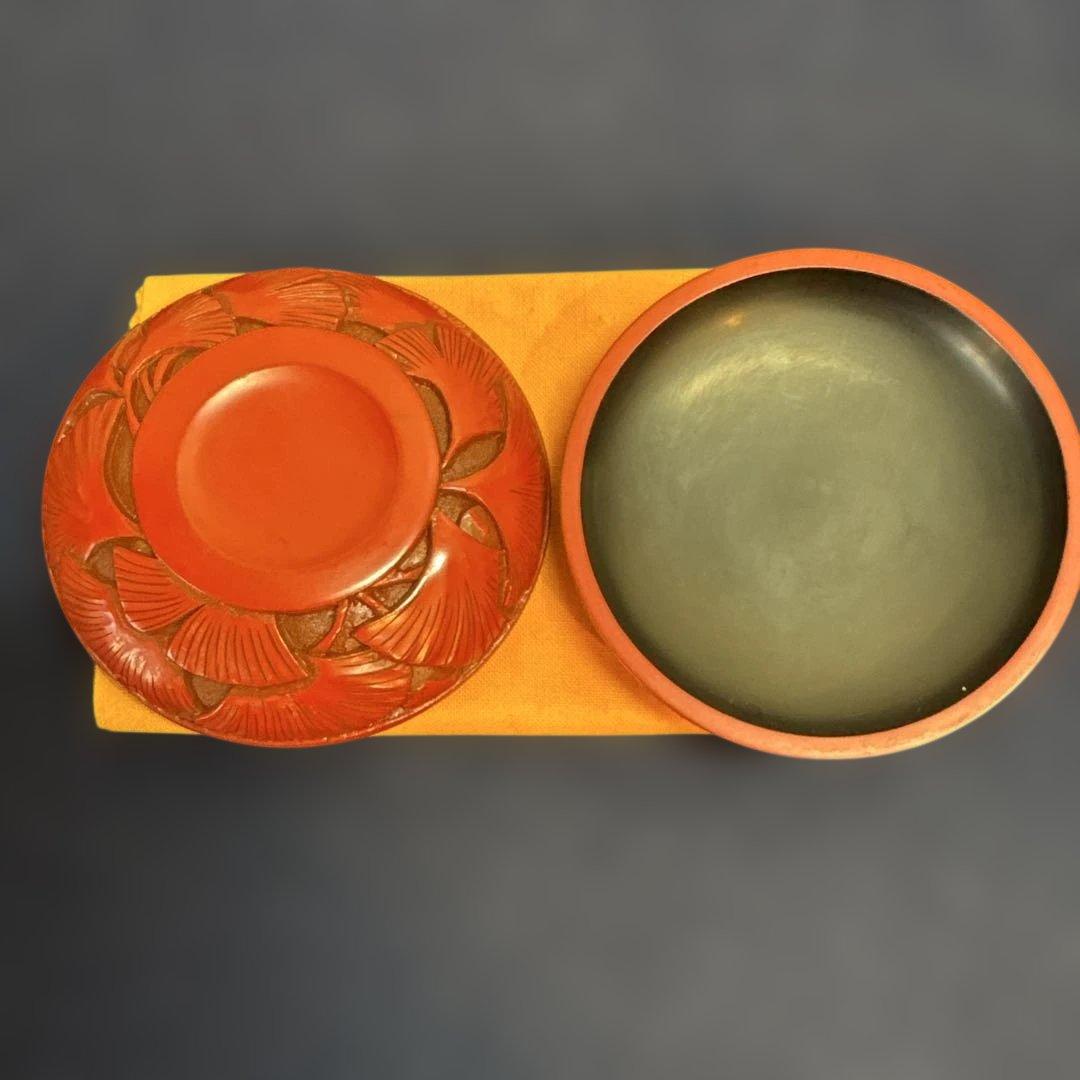 村上堆朱堆黒　銀杏葉香合